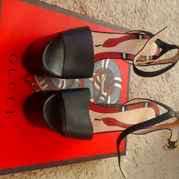 Gucci elevated wedges - Picture 3 of 4